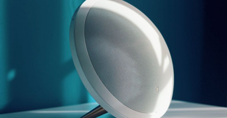 Speakers - Photo of White Portable Bluetooth Speaker